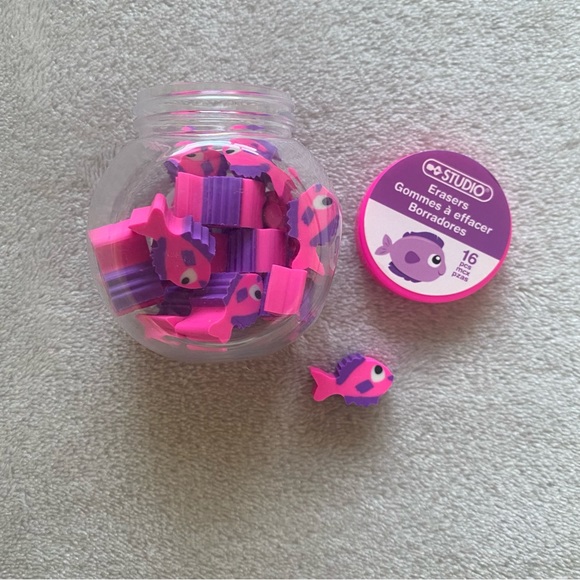 ☆FREE ADD ON☆ - 16 pc mini fish erasers - Picture 2 of 5